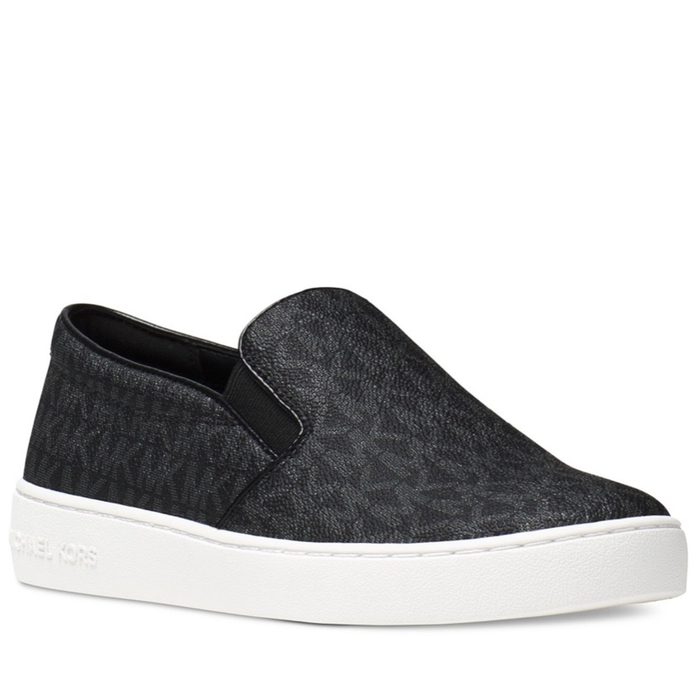 Catelyn Slip On MK logo